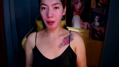 Snapshot of aurakharisma_xx chatting on September 18, 5:39 am Miss awra online show from September 18, 5:39 am