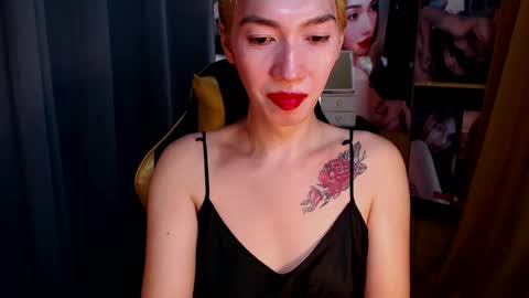 Snapshot of aurakharisma_xx chatting on January 8, 6:31 am Miss awra online show from January 8, 6:31 am