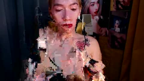 Snapshot of aurakharisma_xx chatting on February 18, 5:09 am Miss awra online show from February 18, 5:09 am