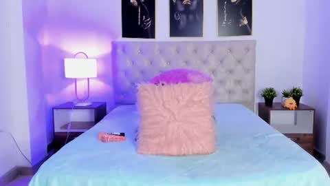 aurora_021 online show from July 30, 11:11 am