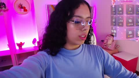 Snapshot of aurora_brown chatting on December 20, 5:14 am Aurora online show from December 20, 5:14 am