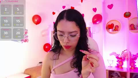 Snapshot of aurora_brown chatting on February 24, 4:15 am Aurora online show from February 24, 4:15 am