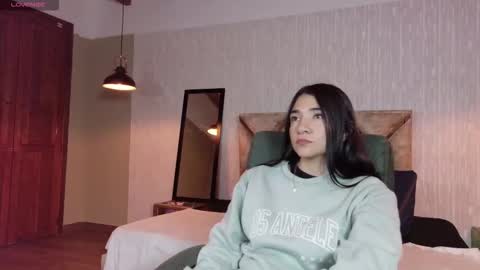 Snapshot of aurora_jones1 chatting on October 9, 4:16 am Aurora online show from October 9, 4:16 am