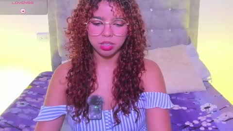 Snapshot of aurora_rodriguez chatting on March 8, 4:31 am aurora_rodriguez online show from March 8, 4:31 am