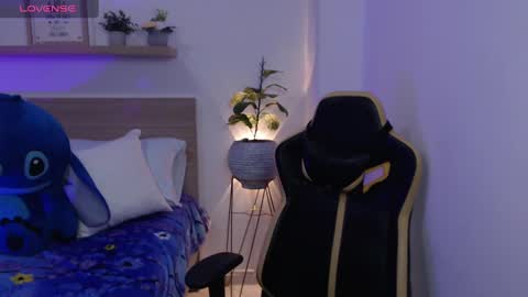 Snapshot of aurora_rodriguez chatting on December 3, 12:16 pm aurora_rodriguez online show from December 3, 12:16 pm
