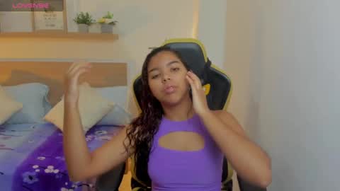 Snapshot of aurora_rodriguez chatting on January 15, 12:15 pm aurora_rodriguez online show from January 15, 12:15 pm