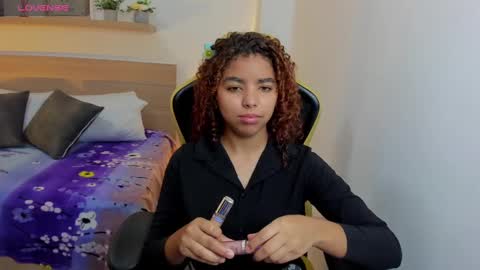 Snapshot of aurora_rodriguez chatting on February 1, 12:16 pm aurora_rodriguez online show from February 1, 12:16 pm