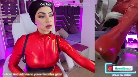 Snapshot of aurora_thomas chatting on January 14, 11:42 am Aurora online show from January 14, 11:42 am