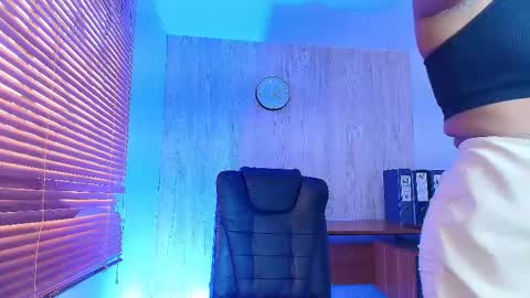 Ariana online show from March 3, 9:10 pm