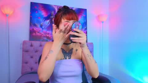 Snapshot of auroradiaz_ chatting on January 26, 3:48 am Aurora Diaz online show from January 26, 3:48 am