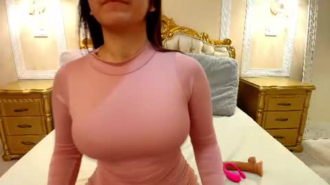 AURORA RENARD online show from July 22, 11:33 am