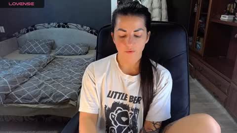 Ava online show from January 20, 10:51 am