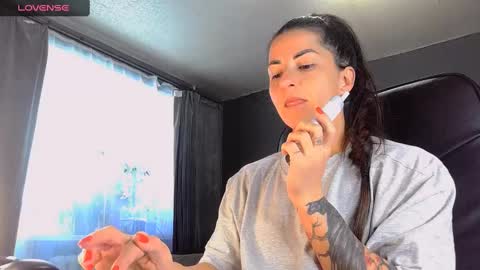 Ava online show from February 26, 10:38 am