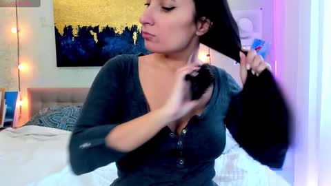 Ava online show from February 27, 5:24 am