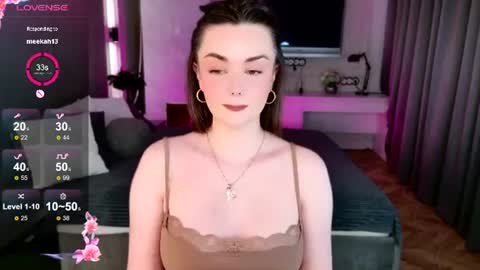 Ava online show from July 7, 3:04 pm
