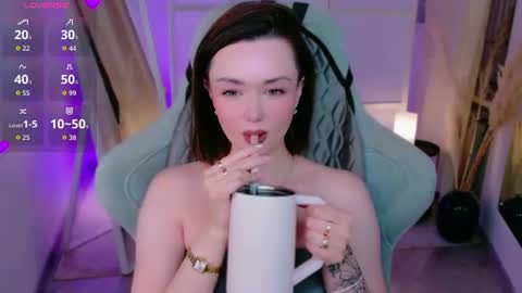 Ava online show from July 24, 2:37 pm