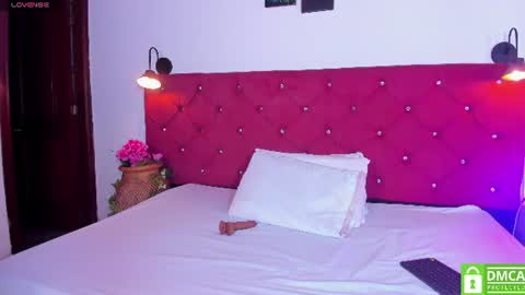 ava_bonny online show from June 12, 5:15 am
