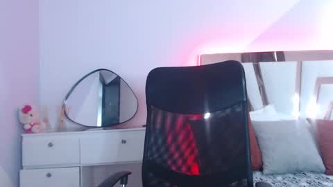 Snapshot of ava_jhons_ chatting on September 26, 4:15 pm ava jhons online show from September 26, 4:15 pm
