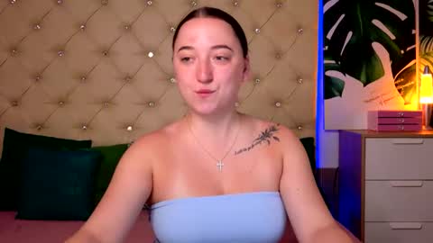 Ava online show from June 1, 4:47 am