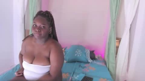 EVA  online show from March 5, 10:05 pm