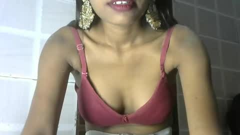 avery_lust01 online show from February 23, 6:57 am