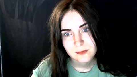 avialenne online show from May 28, 1:53 pm