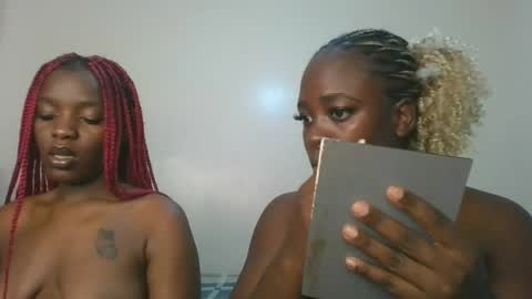 avian_babe1 online show from July 14, 9:46 am