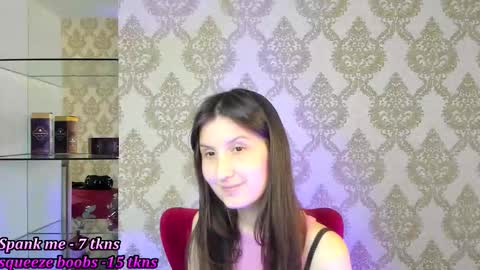 Snapshot of avrora_shy_ chatting on October 4, 9:37 am Avrora online show from October 4, 9:37 am