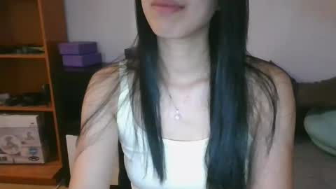 axue online show from May 31, 7:26 pm