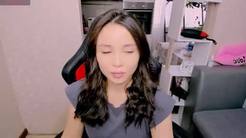 Snapshot of aya_moon chatting on October 13, 4:59 am Aya Moon online show from October 13, 4:59 am