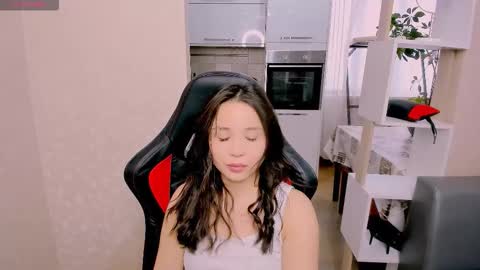 Snapshot of aya_moon chatting on October 14, 5:10 am Aya Moon online show from October 14, 5:10 am