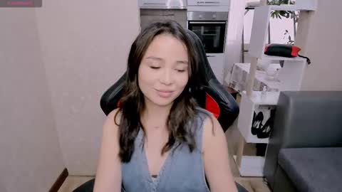 Snapshot of aya_moon chatting on October 7, 5:12 am Aya Moon online show from October 7, 5:12 am