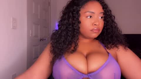 Aya online show from May 4, 5:11 am