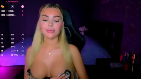  Ayla Demir  online show from July 28, 8:52 pm