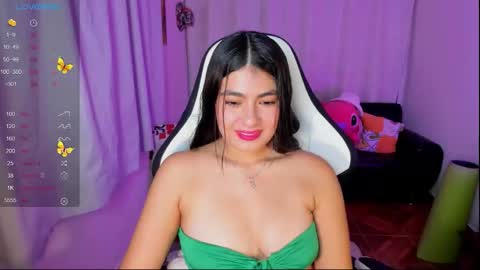Snapshot of aylenmiller_ chatting on September 24, 1:59 am Aylen online show from September 24, 1:59 am
