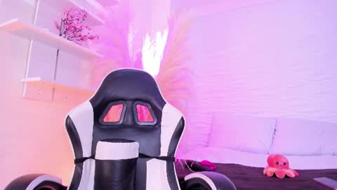 aylinlove_ online show from July 26, 12:02 pm