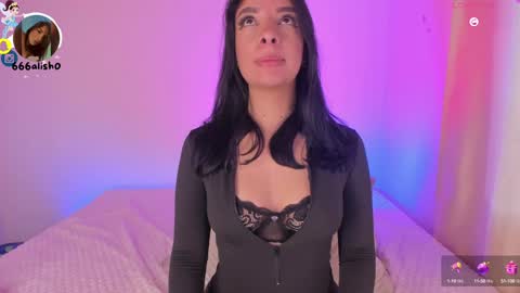 Snapshot of aylinnzambrano_ chatting on January 29, 11:41 am Aylin online show from January 29, 11:41 am