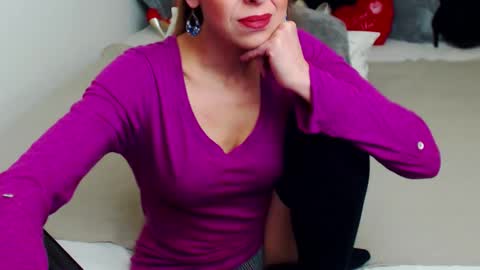 Snapshot of aylynrichard chatting on October 14, 8:44 pm aylynrichard online show from October 14, 8:44 pm