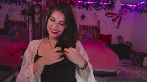 Azahar online show from October 19, 2:13 am