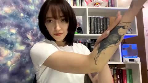 Minro online show from October 28, 1:39 pm