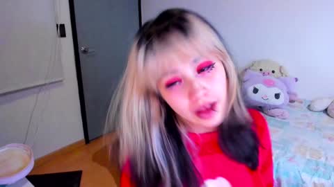 Azu Moure online show from December 21, 11:02 pm