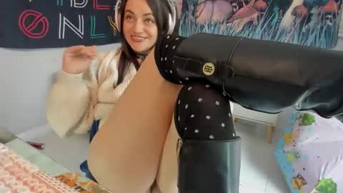 Azucena R online show from November 6, 4:02 pm