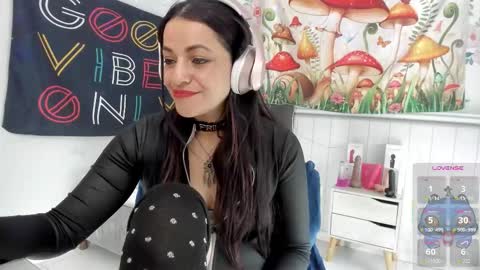 Azucena R online show from December 3, 3:58 pm