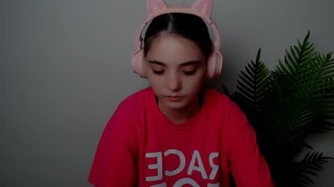 Snapshot of azumi_chan_ chatting on September 14, 7:01 pm azumi_chan_ online show from September 14, 7:01 pm