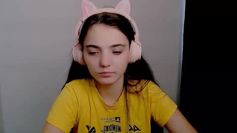 Snapshot of azumi_chan_ chatting on September 9, 11:54 am azumi_chan_ online show from September 9, 11:54 am