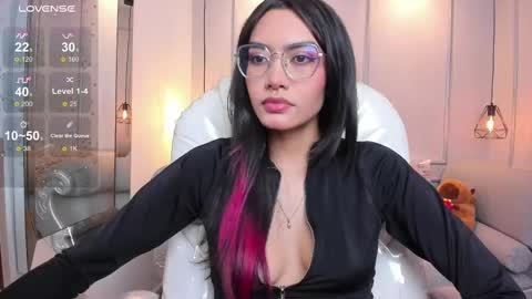 Snapshot of azurakindong chatting on September 9, 7:35 pm Azura online show from September 9, 7:35 pm