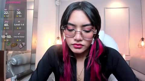 Snapshot of azurakindong chatting on January 7, 7:17 pm Azura online show from January 7, 7:17 pm