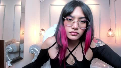 Snapshot of azurakindong chatting on December 31, 5:18 pm Azura online show from December 31, 5:18 pm