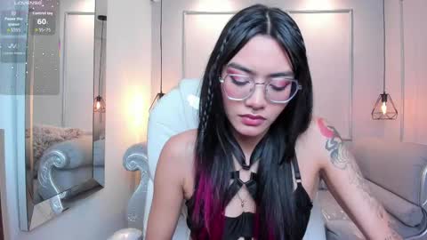 Snapshot of azurakindong chatting on October 1, 7:41 pm Azura online show from October 1, 7:41 pm