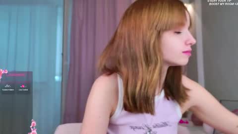 Snapshot of b4by_lol1 chatting on September 17, 11:52 am Hi Daddy Im Jane online show from September 17, 11:52 am